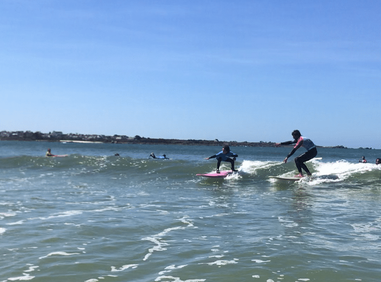 apprendre le surf en bretagne :